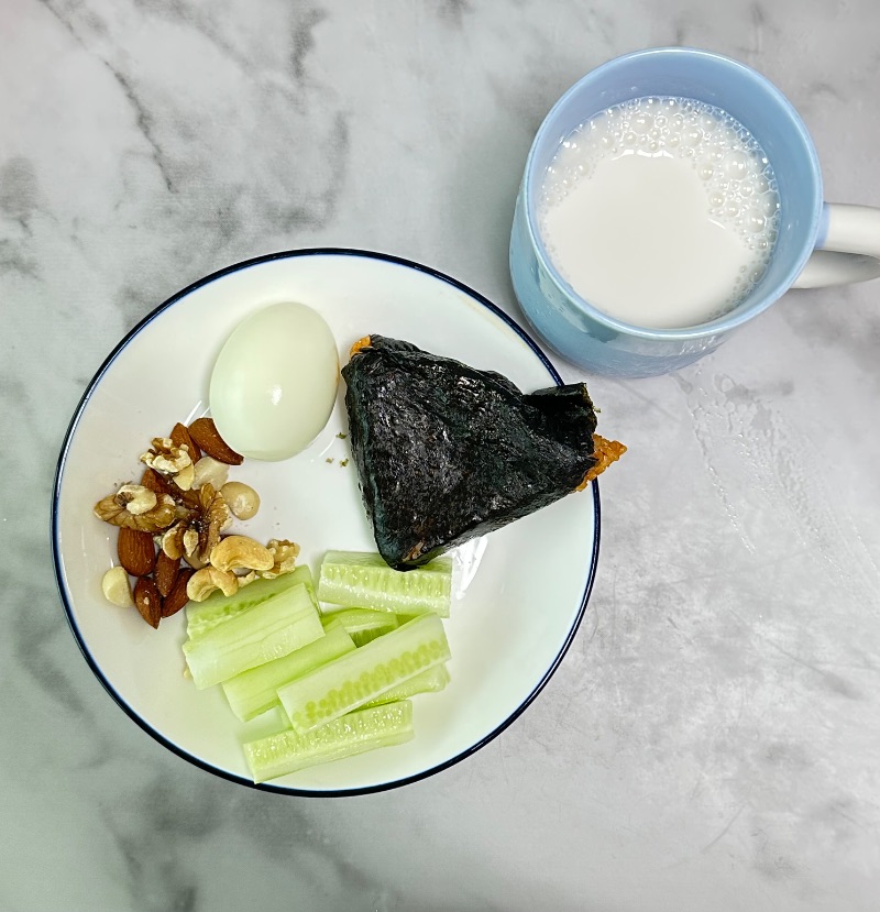 아침 식단 사진