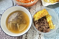 산모가 실제로 먹고 기록한 식판