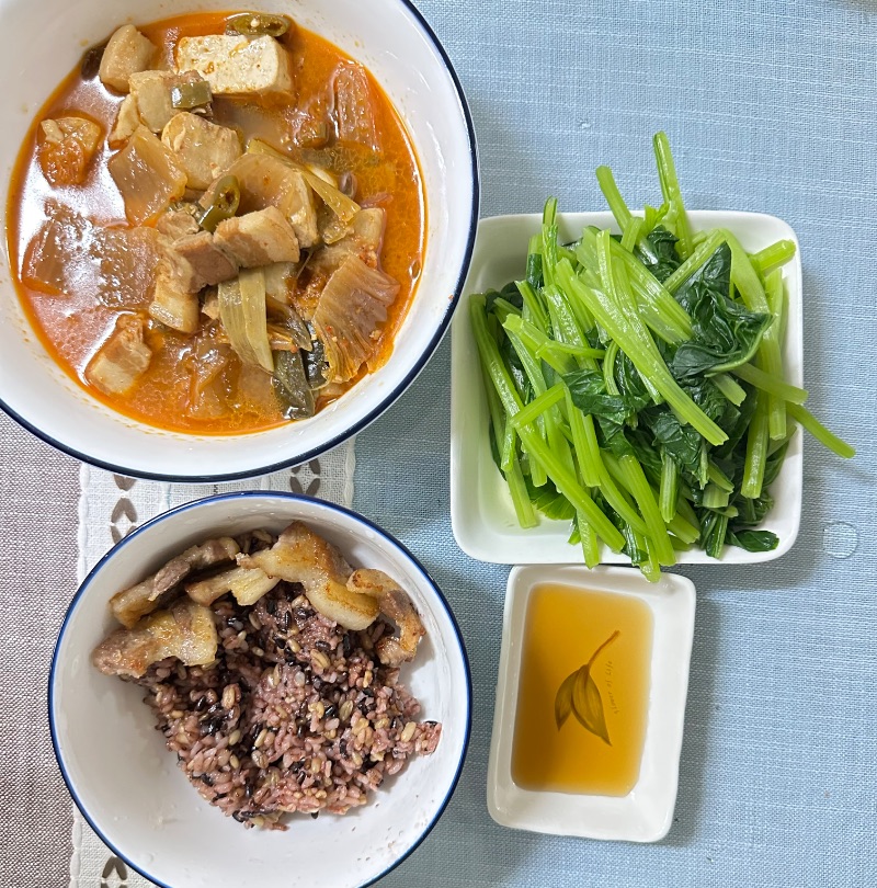 저녁 식단 사진