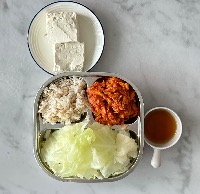 산모가 실제로 먹고 기록한 식판