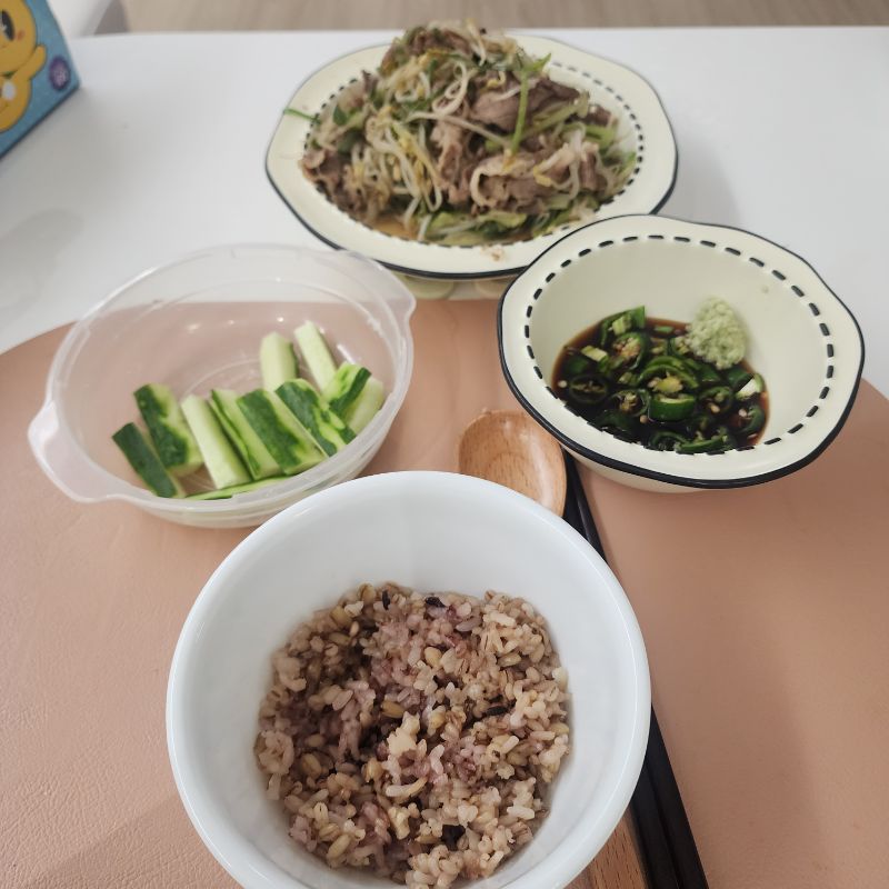 저녁 식단 사진