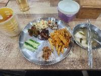 산모가 실제로 먹고 기록한 식판