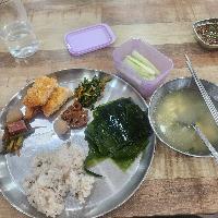 산모가 실제로 먹고 기록한 식판