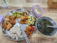 산모가 실제로 먹고 기록한 식판