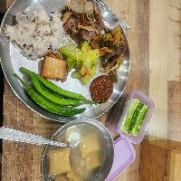 산모가 실제로 먹고 기록한 식판