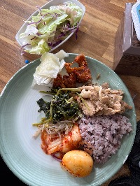 잡곡밥, 삶은 계란, 김치