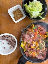 산모가 실제로 먹고 기록한 식판