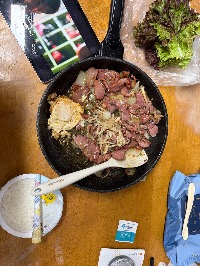 쌀밥, 훈제 오리고기, 양파