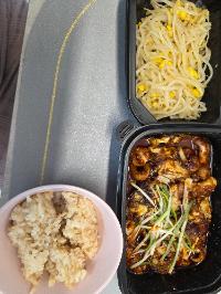현미밥, 콩나물무침, 오징어볶음