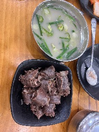 산모가 실제로 먹고 기록한 식판