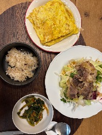현미밥, 양배추계란치즈전, 우삼겹