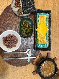 산모가 실제로 먹고 기록한 식판