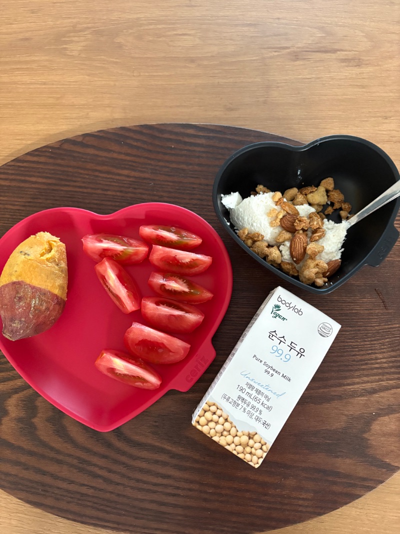 아침 식단 사진