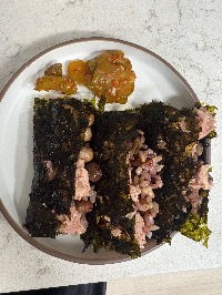 잡곡밥, 김, 참치