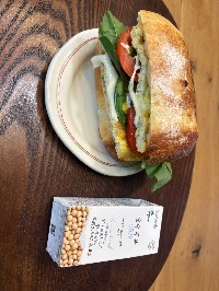 산모가 실제로 먹고 기록한 식판