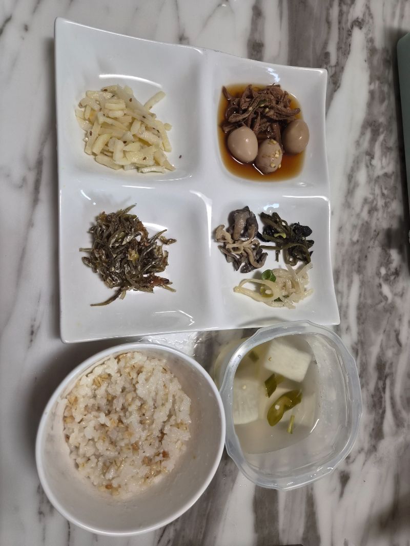 아침 식단 사진