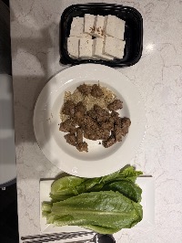 두부, 목살 소금구이, 팽이버섯 구이