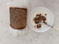 통밀식빵, 무가당 그릭 요거트, 호두