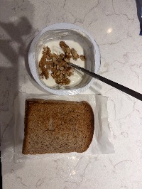 산모가 실제로 먹고 기록한 식판