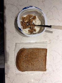 산모가 실제로 먹고 기록한 식판