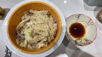 대패 삼겹살 찜, 양배추 찜, 팽이버섯 찜