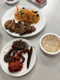 산모가 실제로 먹고 기록한 식판