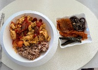 잡곡밥, 토마토 달걀 볶음, 케첩