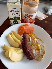 산모가 실제로 먹고 기록한 식판