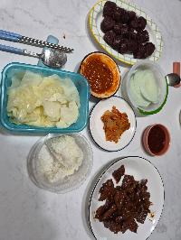 산모가 실제로 먹고 기록한 식판