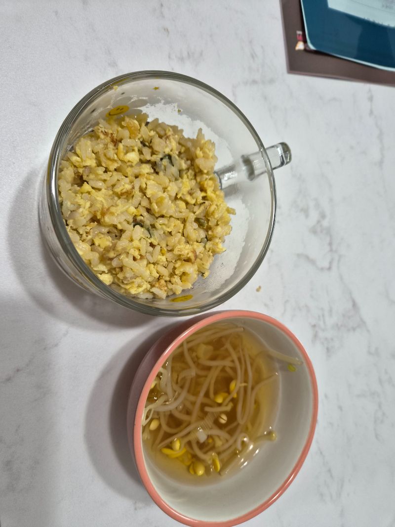 아침 식단 사진