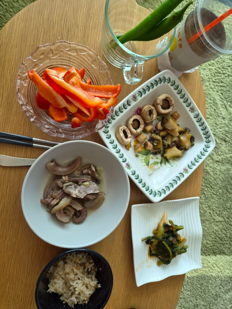 점심 식단 사진