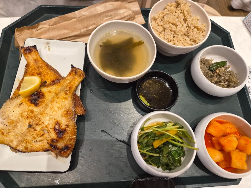 점심 식단 사진