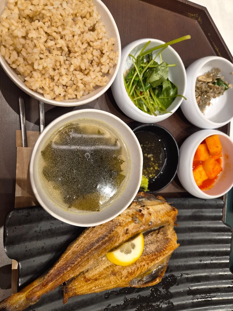 점심 식단 사진