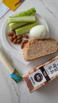 산모가 실제로 먹고 기록한 식판