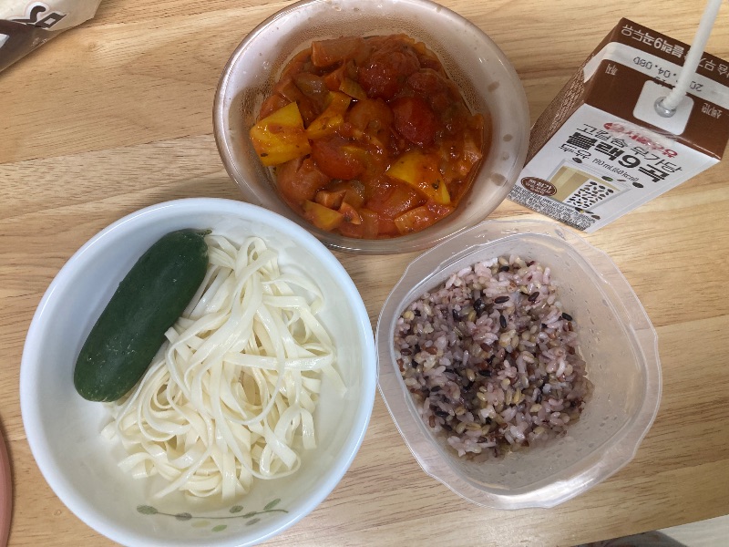 아침 식단 사진