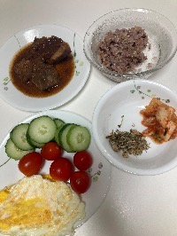 잡곡밥, 돼지갈비찜, 계란후라이