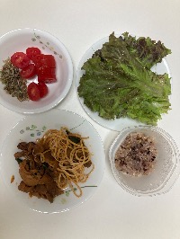 산모가 실제로 먹고 기록한 식판