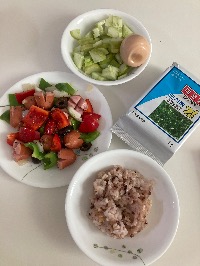 잡곡밥, 조미김, 소세지 야채볶음