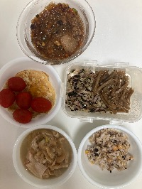 잡곡밥, 유부맛살뭇국, 생선조림