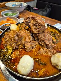 산모가 실제로 먹고 기록한 식판