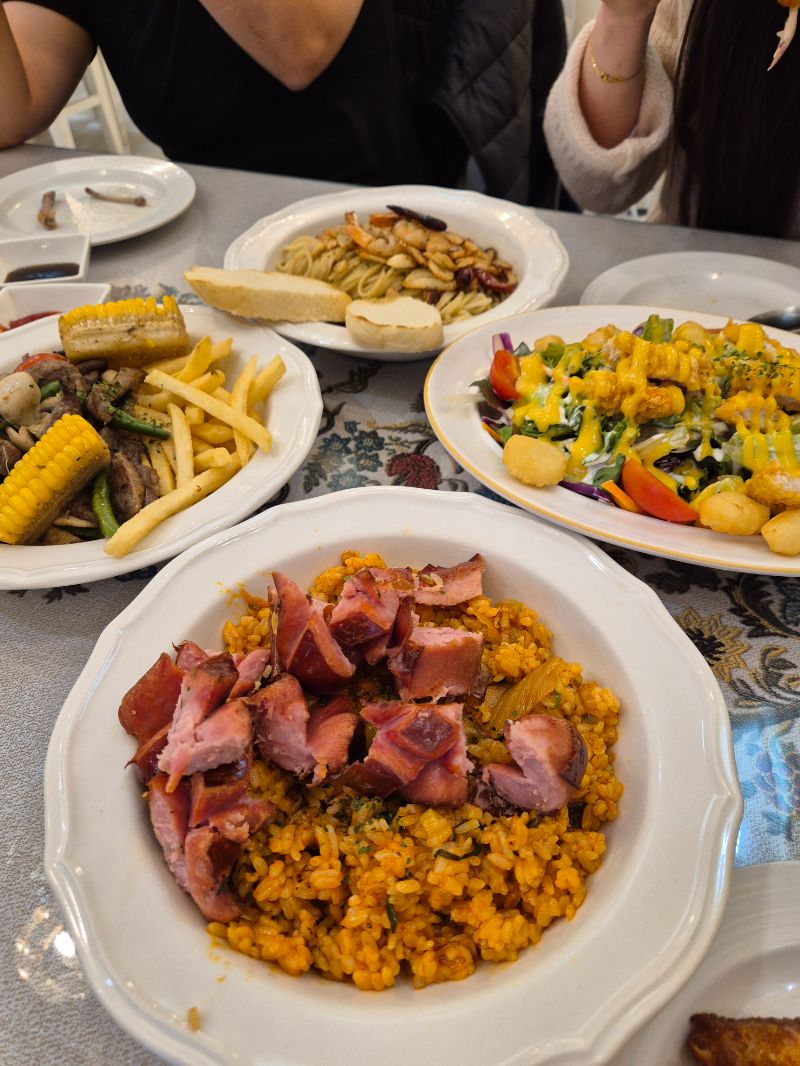 점심 식단 사진