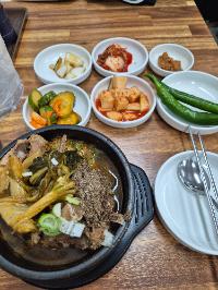 산모가 실제로 먹고 기록한 식판