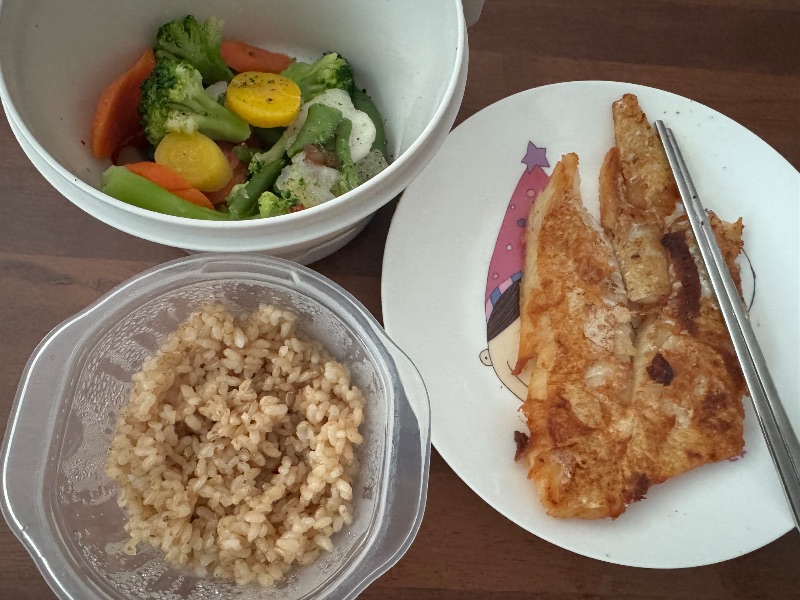 점심 식단 사진