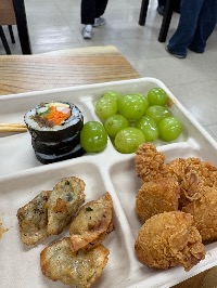 김밥, 샤인머스캣, 군만두