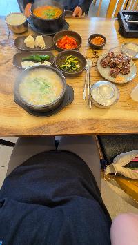 산모가 실제로 먹고 기록한 식판