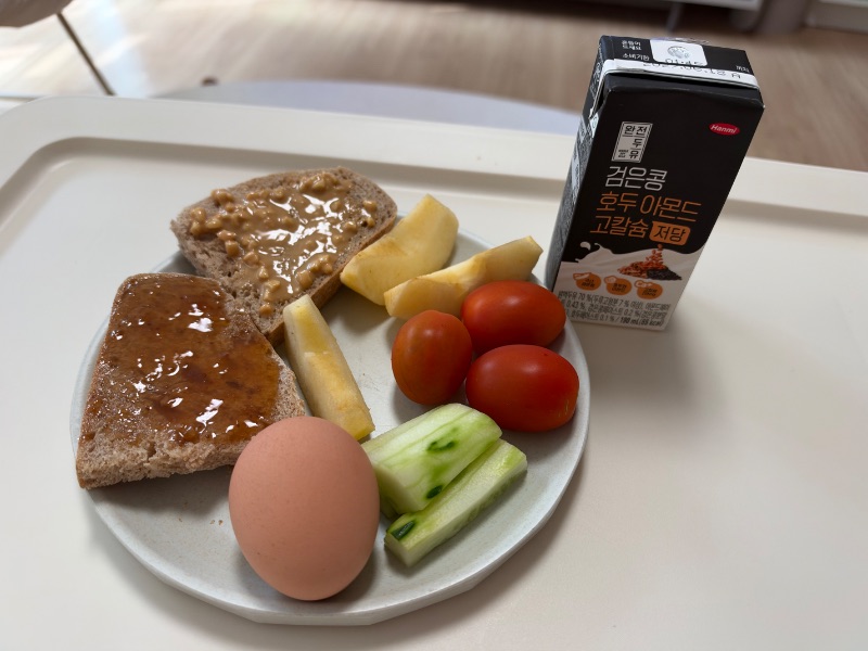 아침 식단 사진