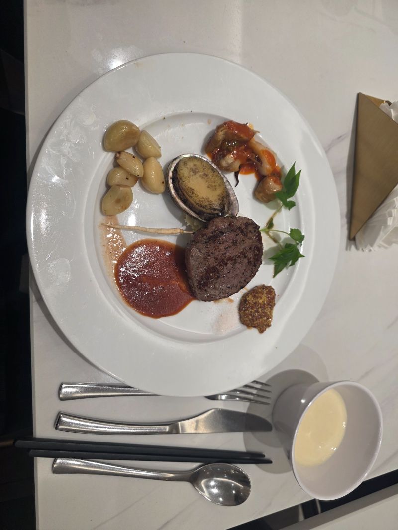 점심 식단 사진
