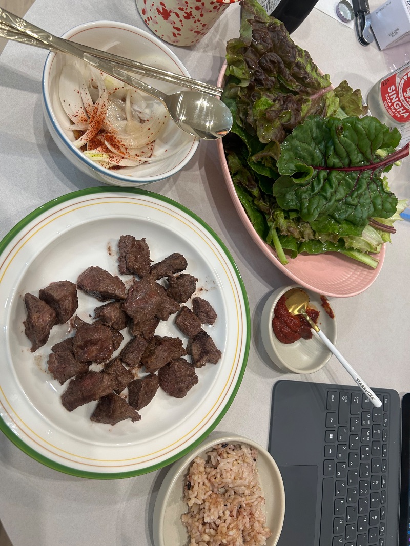 저녁 식단 사진