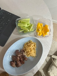 산모가 실제로 먹고 기록한 식판