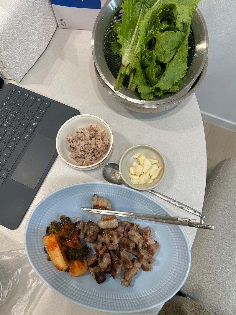 저녁 식단 사진